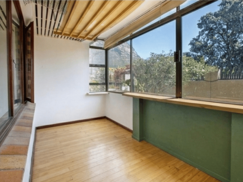 Sunny Muizenberg Village Apartment, 2 Blocks From The Beach - Photo 8
