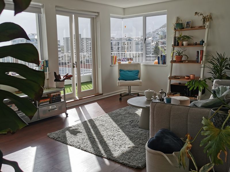 Spacious And Light 1-bedroom With Ocean & Mountain Views - 3 Months - Photo 5