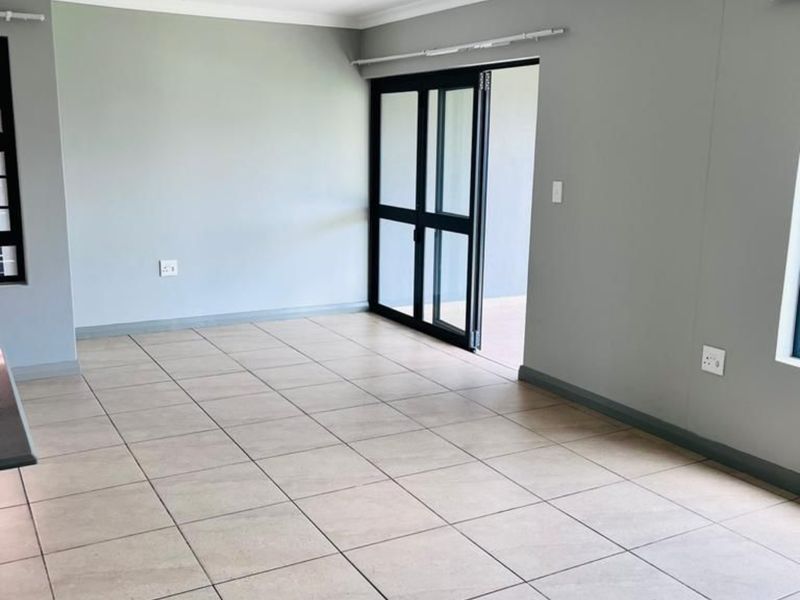 Secure 3-bedroom And 2-bathroom Townhouse In Derdepoort - Photo 6