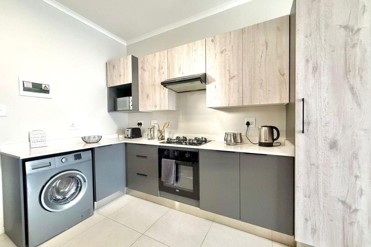 Secure 2-bedroom And 2-bedroom Apartment In New Road, Carlswald - Photo 2