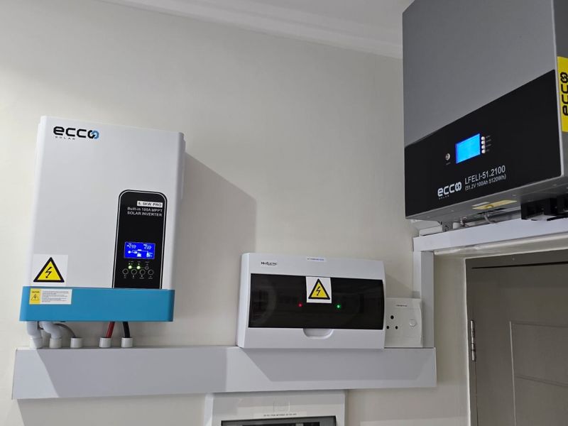 Immaculate Fully-furnished Upmarket Modern 2-bedroom Penthouse Apartment. - Photo 10