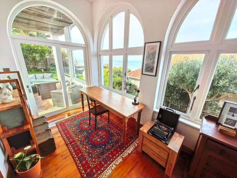 Historic, Furnished 3-bedroom, 3.5-bathroom House With Panoramic Sea Views, Ideal For Families - Photo 6