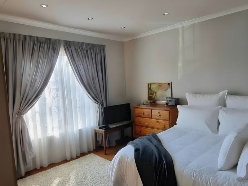 Bush Hill Road, Sundowner - Photo 4
