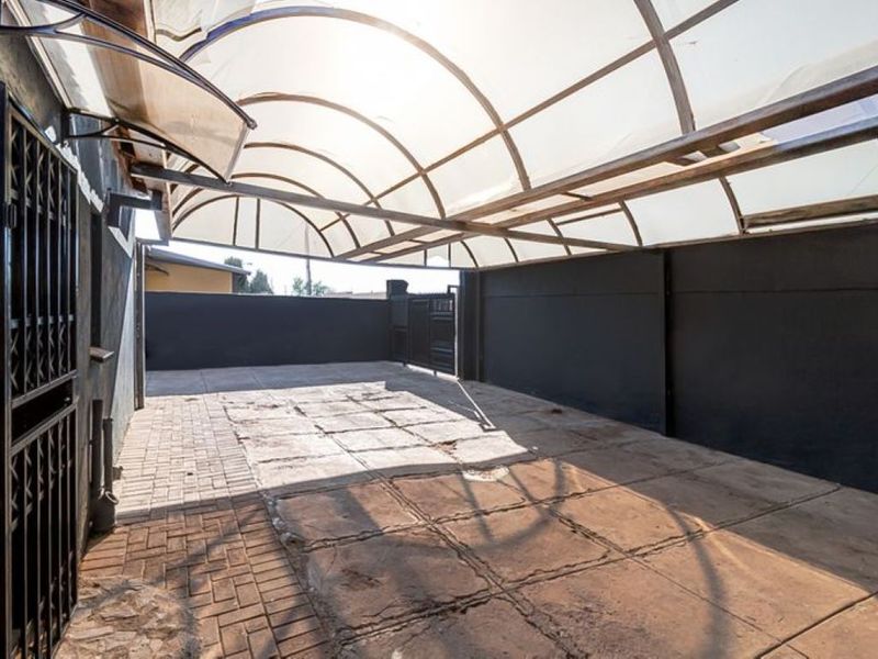 Secure 2-Bedroom And 1-Bathroom Cottage In Glenridge, Protea Glen - Photo 9