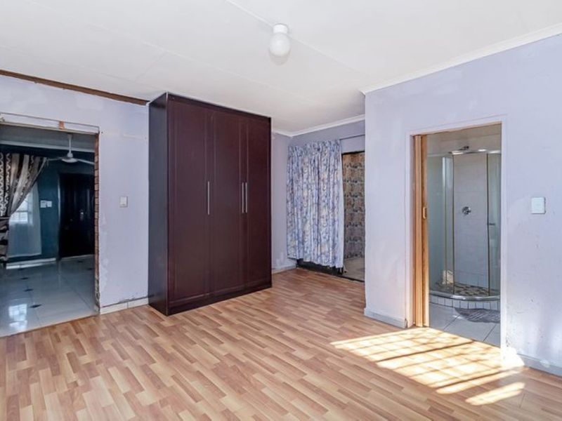 Secure 2-Bedroom And 1-Bathroom Cottage In Glenridge, Protea Glen - Photo 6