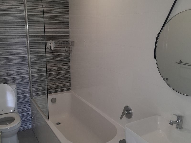 Beautiful Newly Renovated 2-bedroom Town House In Rondebosch East - Photo 9