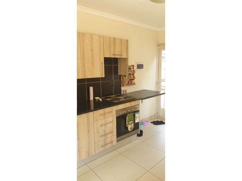 Beautiful and Secured 2-bedroom And 1-Bath House In Gerdview - Photo 2