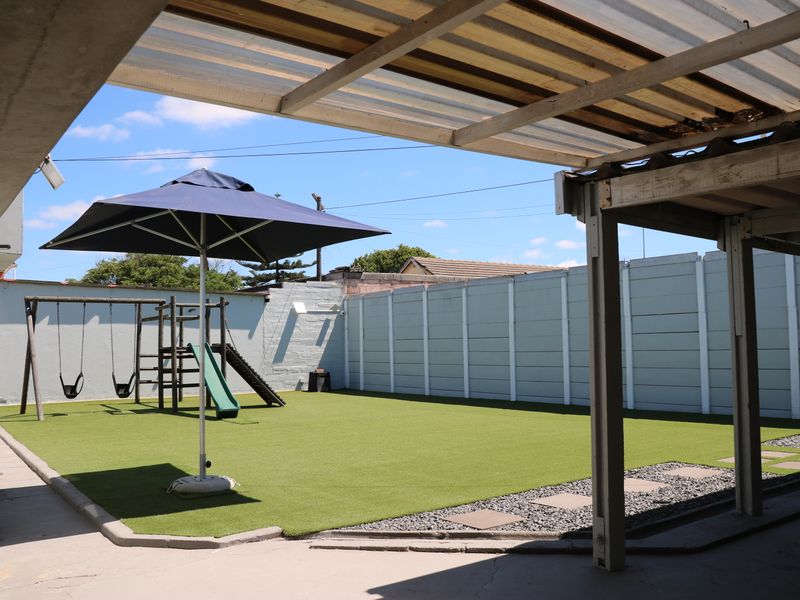 3 Bedroom House To Rent In Mountview - Photo 2