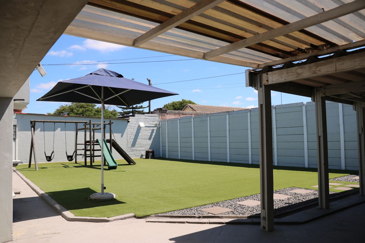3 Bedroom House To Rent In Mountview - Photo 2