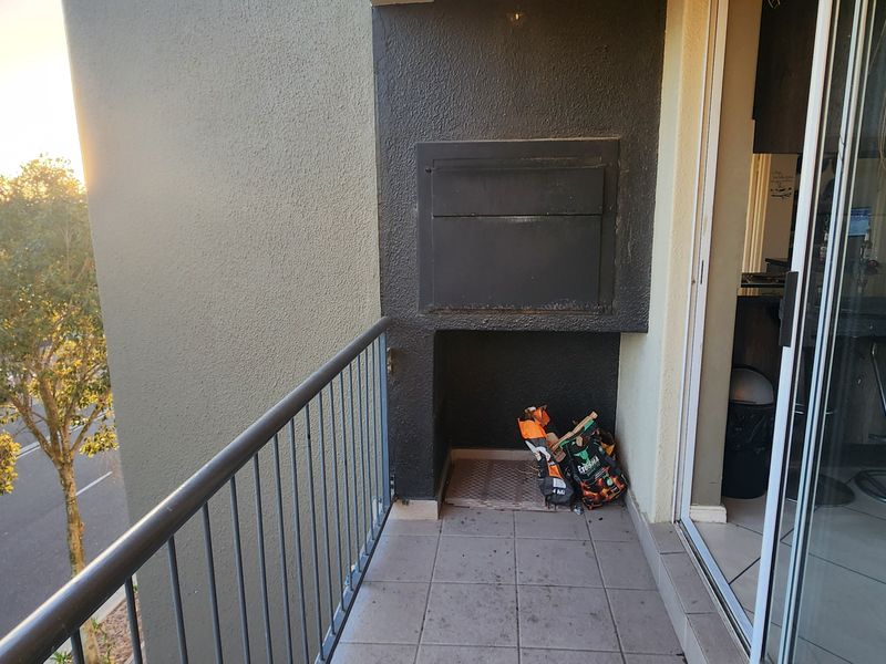 Secure 2-bedroom And 1-bathroom Apartment In Buh Rein Estate - Photo 3