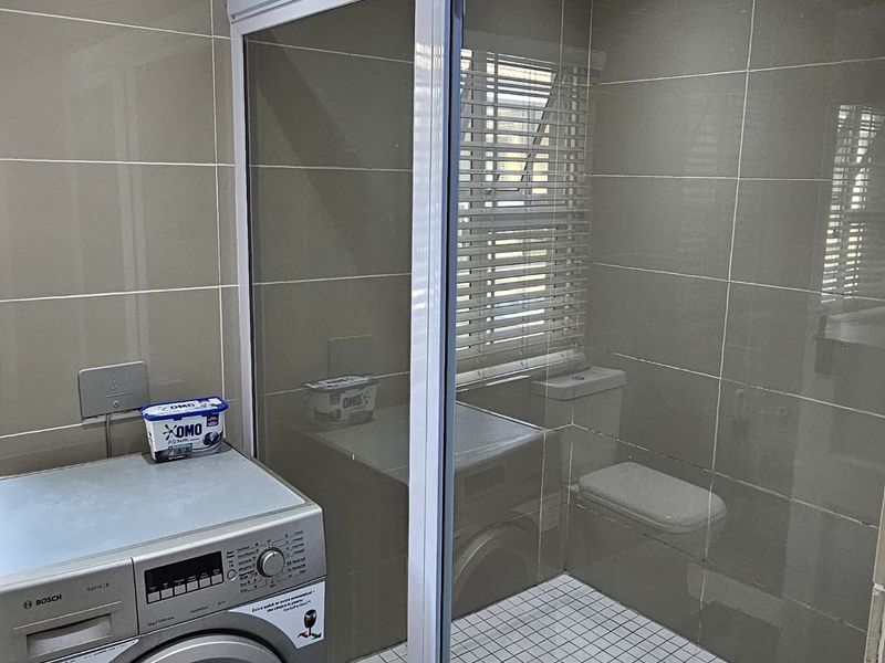 3 Bedroom Separate Entrance For Rent In Rondebosch - Photo 10