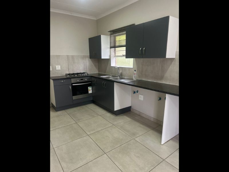Bagley Terrace, Valeriedene - Photo 4
