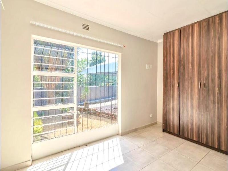 Bagley Terrace, Valeriedene - Photo 8