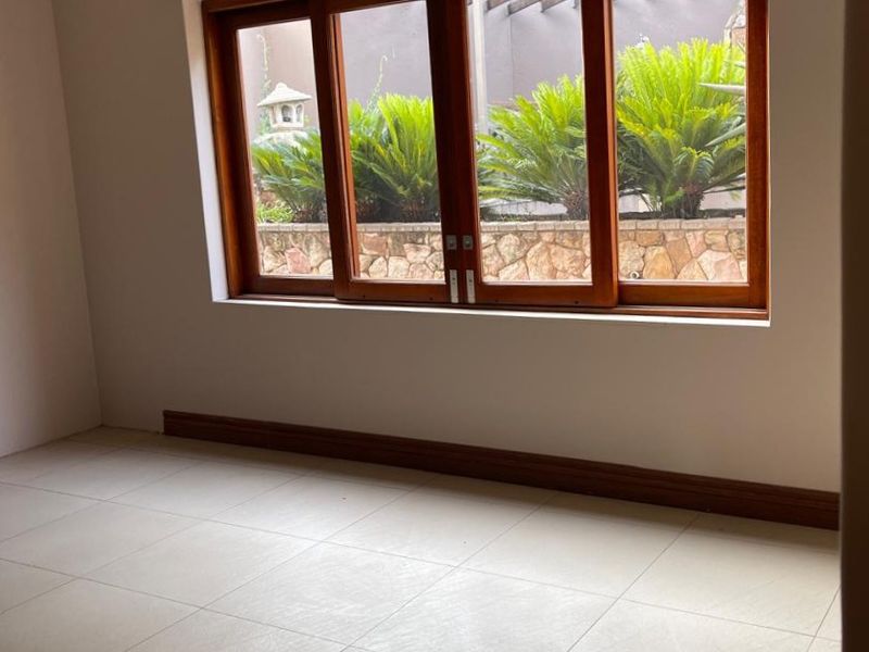 Luxury 5-bedroom And 6-bathroom House In Xanadu Nature Estate , Hartbeespoort - Photo 8