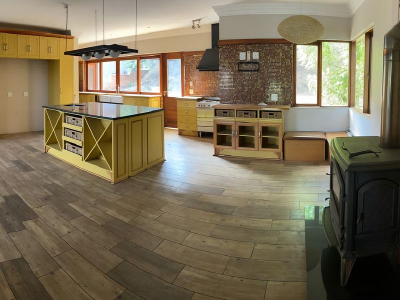 Luxury 5-bedroom And 6-bathroom House In Xanadu Nature Estate , Hartbeespoort - Photo 3