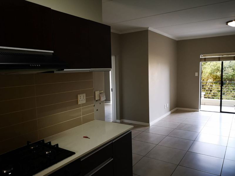 Ultra Modern 2bedroom And  2bath Apartment On The 1st Floor - Photo 4