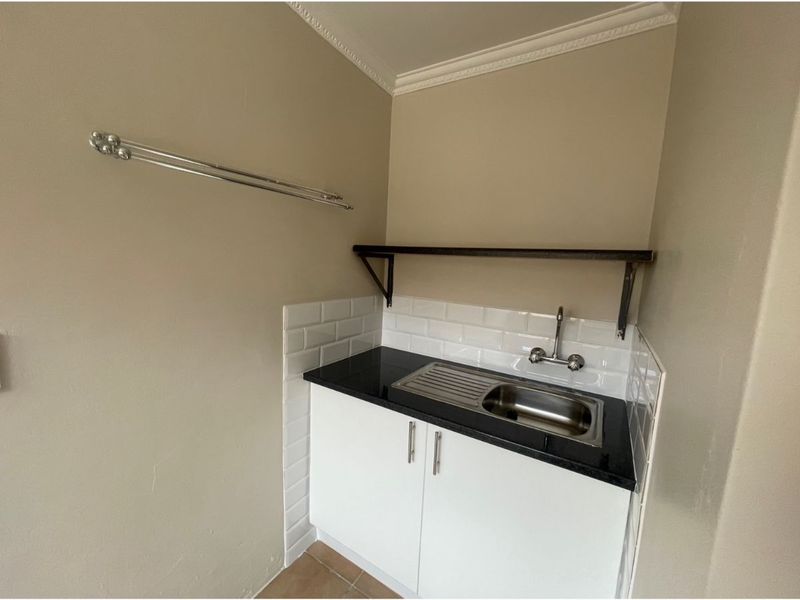 1 Bedroom And 1 Bath Studio In Northmead Ext3 - Photo 3