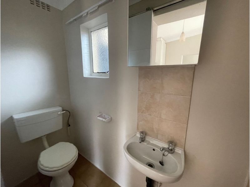 1 Bedroom And 1 Bath Studio In Northmead Ext3 - Photo 6