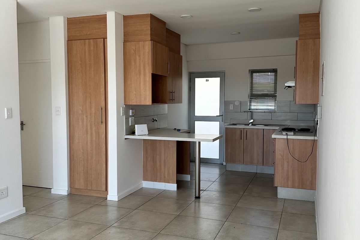 Secure 2-Bedroom And 1-Bathroom Apartment In U48 Webber Crossing - Photo 2