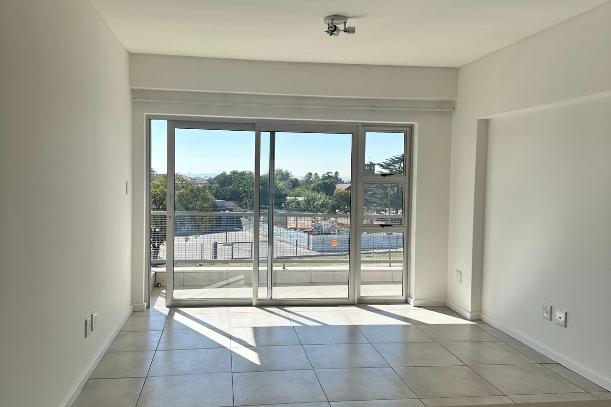 Secure 2-Bedroom And 1-Bathroom Apartment In U48 Webber Crossing - Photo 3