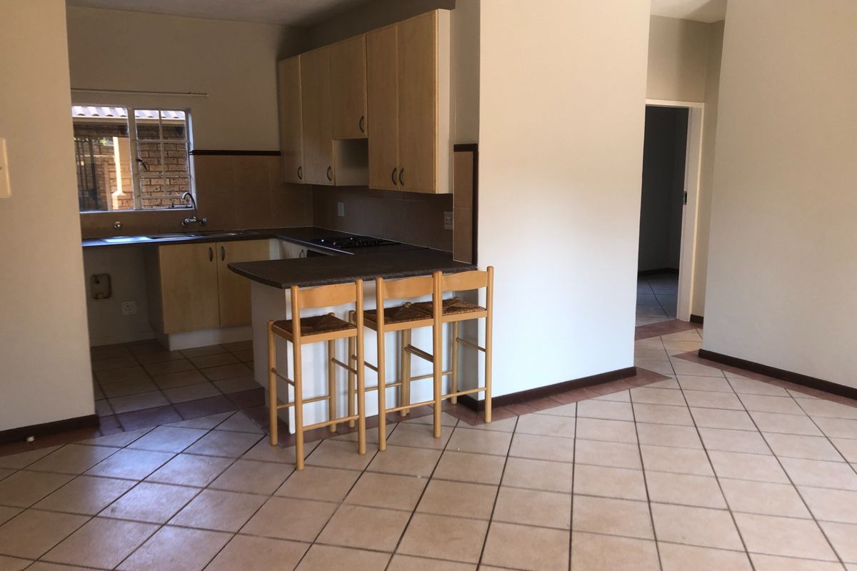 Secure 2-Bedroom And 1-Bathroom Apartment In Casa Bella - Photo 2