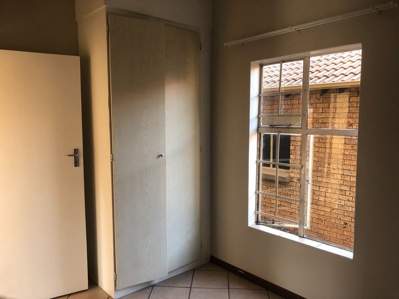 Secure 2-Bedroom And 1-Bathroom Apartment In Casa Bella - Photo 10