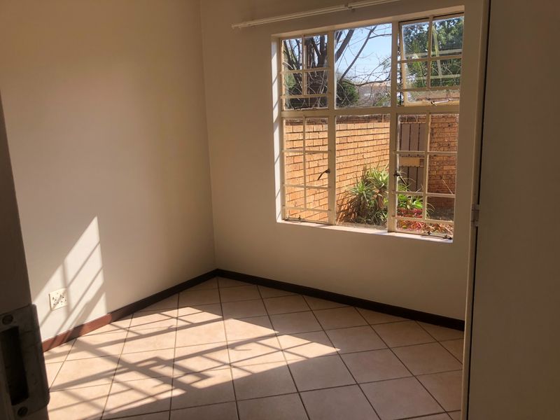 Secure 2-Bedroom And 1-Bathroom Apartment In Casa Bella - Photo 6