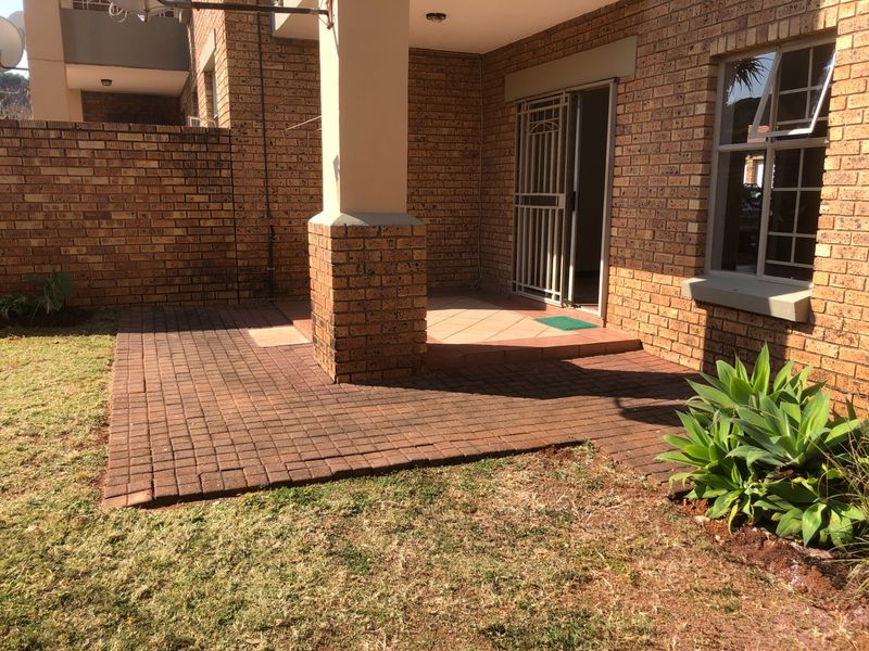 Secure 2-Bedroom And 1-Bathroom Apartment In Casa Bella - Photo 5