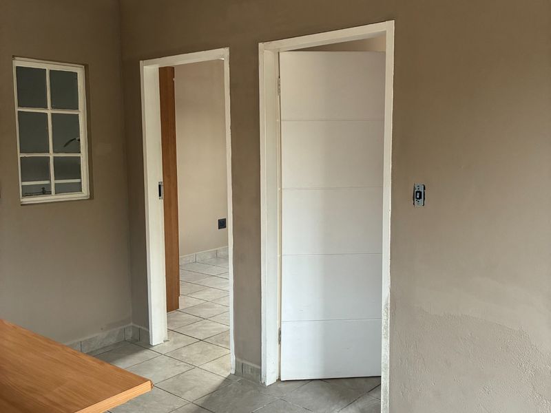Menlo Park Mews 1 - Photo 8
