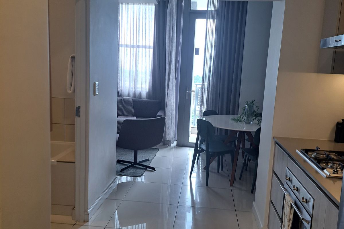 Secure 1-Bedroom And 1-Bathroom Cradock Avenue, Rosebank - Photo 4