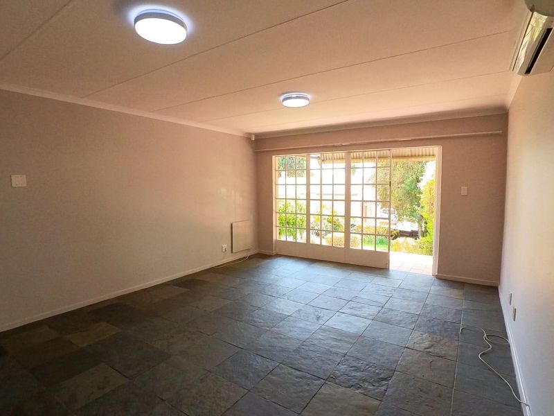 Secure 2-Bedroom And 1-Bathroom Townhouse - Photo 5