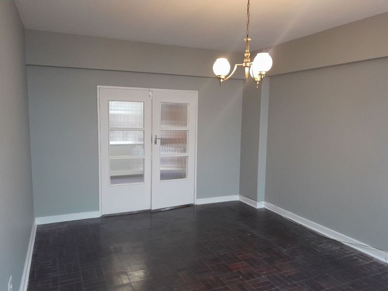 Spacious 2-bedroom And 1-bath Apartment In Cyrildene - Photo 7