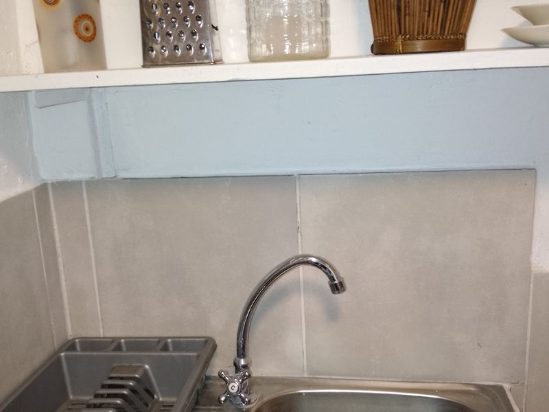 Private Room Own Bathroom Kitchenette - Photo 2