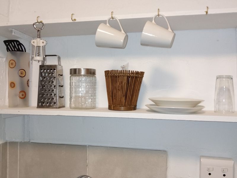 Private Room Own Bathroom Kitchenette - Photo 3