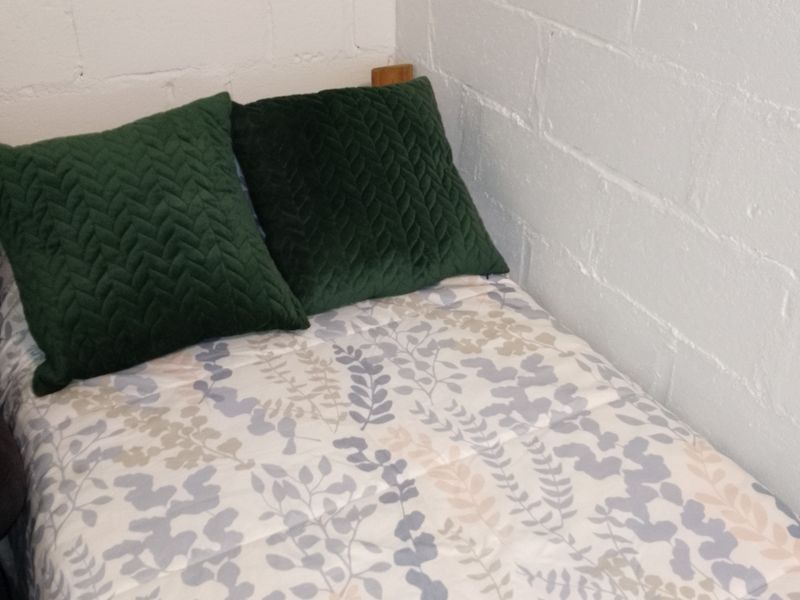 Private Room Own Bathroom Kitchenette - Photo 10