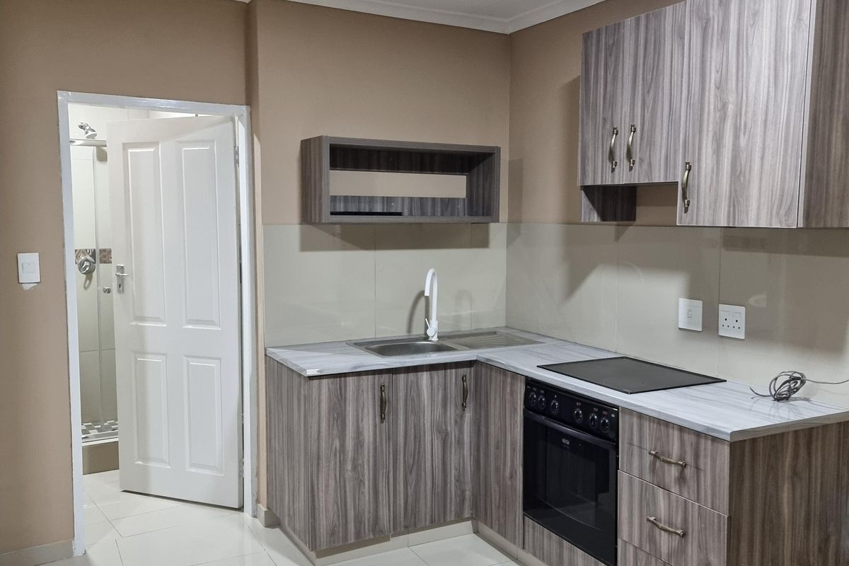 Secure 2-bedroom And 1-bathroom Cottage In Glenanda - Photo 4