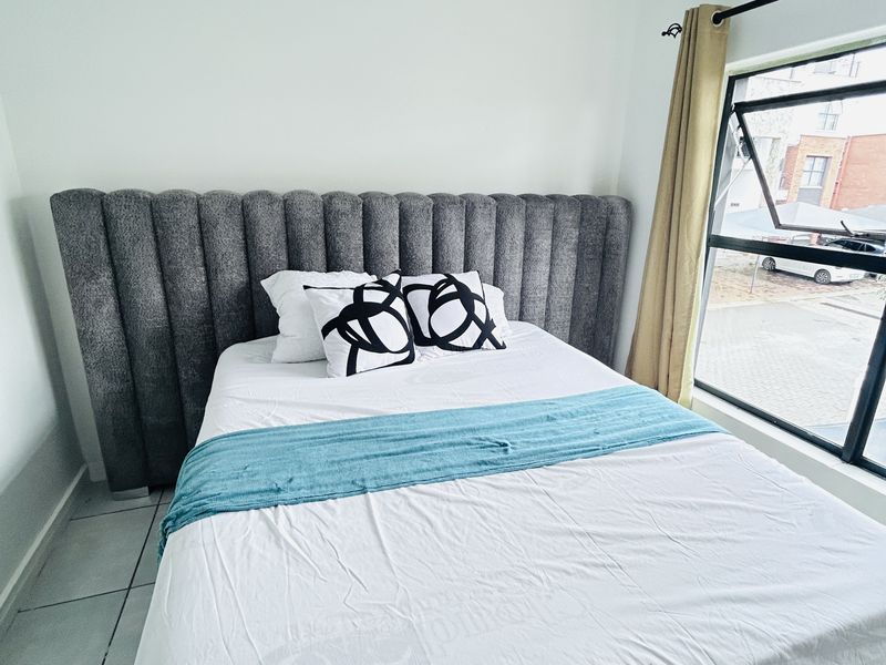 Secure 1-Bedroom Apartment In Blyde Riverwalk Estate - Photo 8