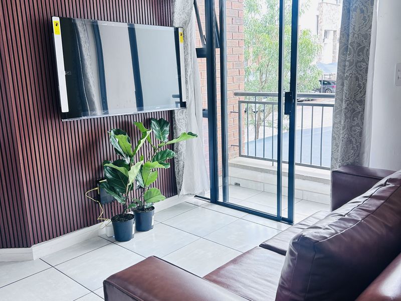 Secure 1-Bedroom Apartment In Blyde Riverwalk Estate - Photo 9