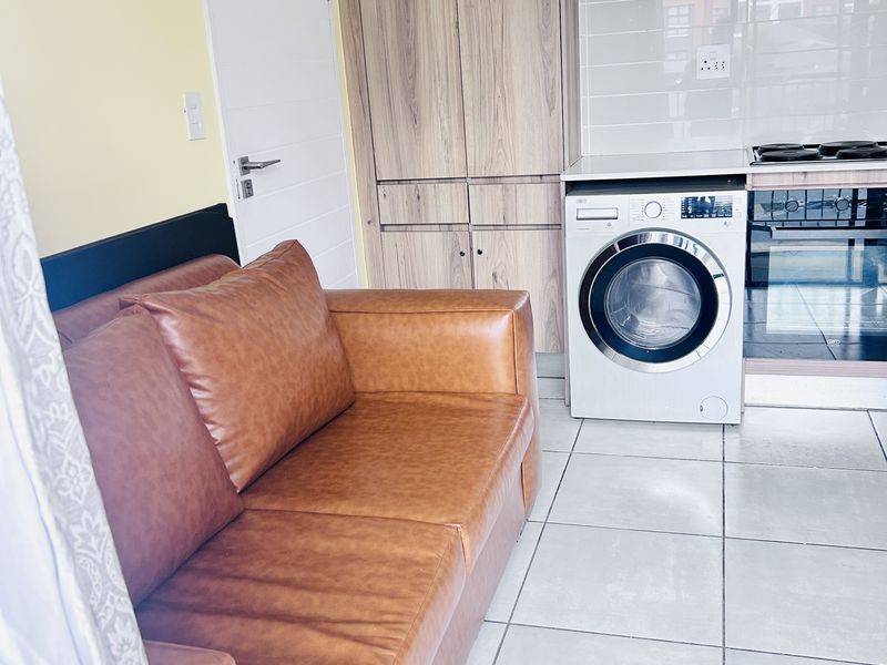 Secure 1-Bedroom Apartment In Blyde Riverwalk Estate - Photo 5