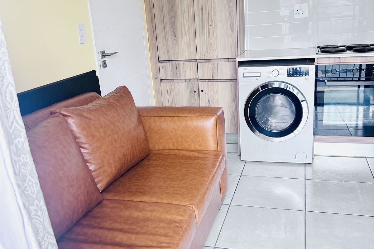 Secure 1-Bedroom Apartment In Blyde Riverwalk Estate - Photo 5