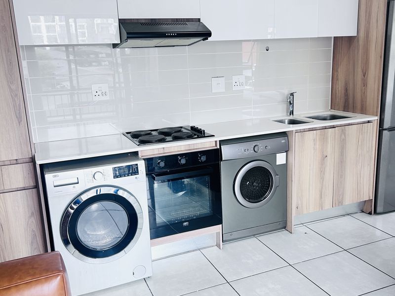 Secure 1-Bedroom Apartment In Blyde Riverwalk Estate - Photo 2