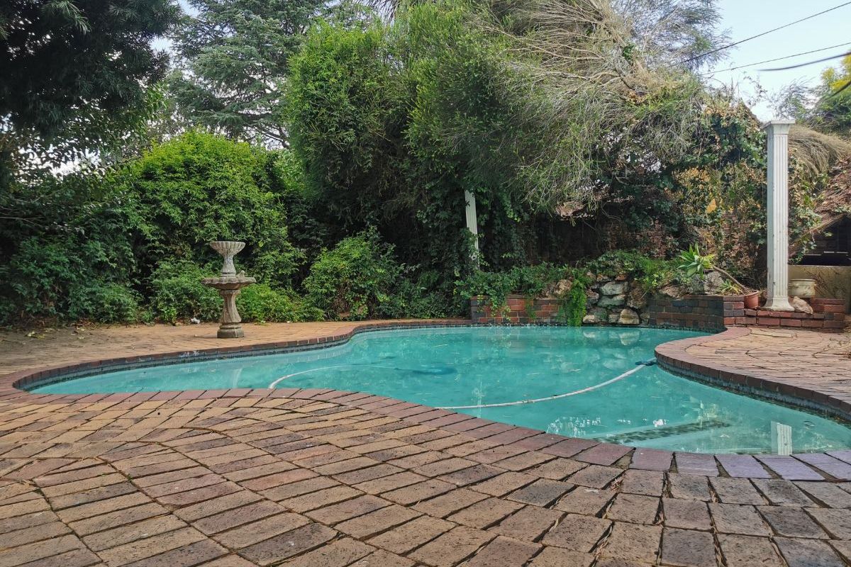 Spacious 4-bedroom And 2-bathroom House In Brackendowns, Alberton - Photo 2