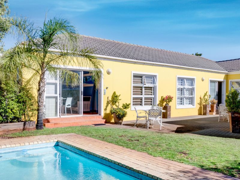 Secure 1=bedroom House In Fairview Crescent, Milnerton Ridge - Photo 1