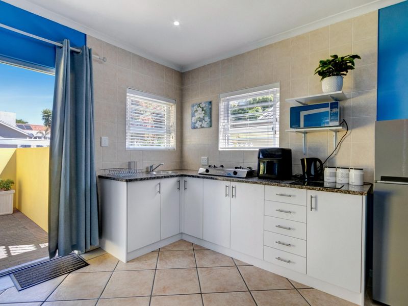 Secure 1=bedroom House In Fairview Crescent, Milnerton Ridge - Photo 4