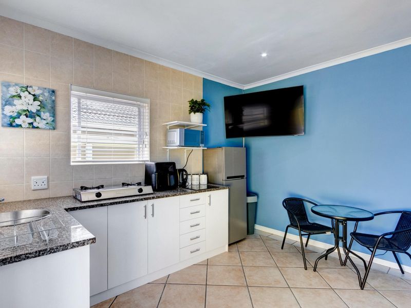Secure 1=bedroom House In Fairview Crescent, Milnerton Ridge - Photo 3