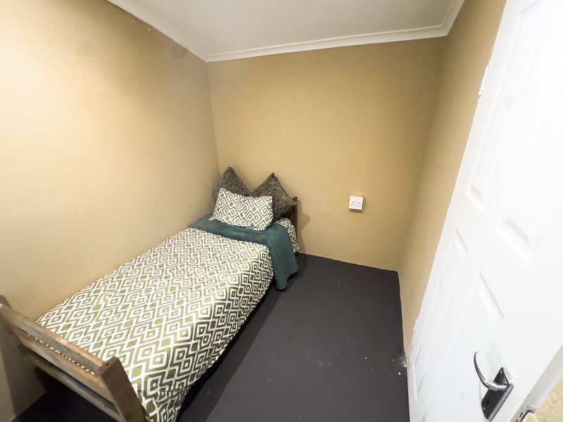 Secure 1-Bedroom Apartment In Argyle Avenue, Buccleuch - Photo 5