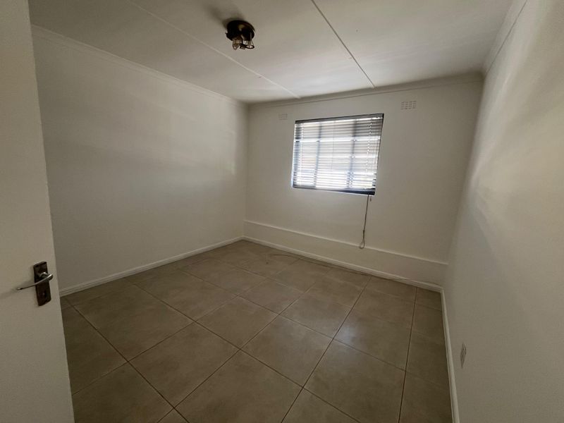 Secure2-Bedroom And 1-Bathroom Flat To Rent In 5th Avenue, Kensington - Photo 6