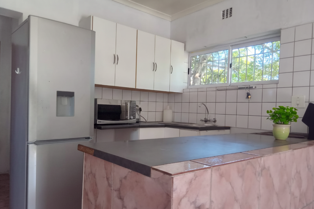 Secure 3-bedroom Flat In Wessel South Street, Avondale - Photo 2