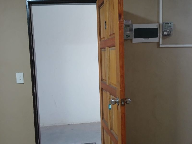 Modern 2-bedrooms & 1-bathroom Apartment In Mondeor - Photo 7