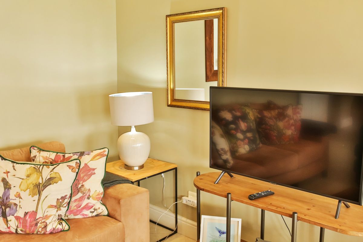 Search 2-Bedroom And 2-Bathroom Apartment Cornwall Street, Simon's Town - Photo 5